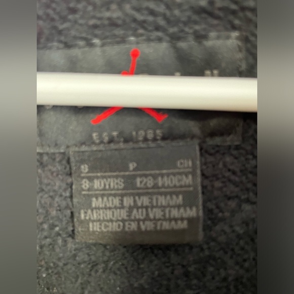 Boys jordan sweater - Picture 2 of 3